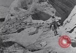 Standbild Rainbow Bridge Utah United States USA, 1937, aus Sekunde 8 historischem Filmmaterial Videoclip 65675075289