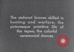 Standbild Native American Indian Kinder United States USA, 1933, aus Sekunde 36 historischem Filmmaterial Videoclip 65675075290