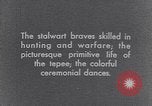 Standbild Native American Indian Kinder United States USA, 1933, aus Sekunde 38 historischem Filmmaterial Videoclip 65675075290