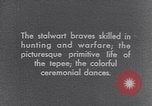 Standbild Native American Indian Kinder United States USA, 1933, aus Sekunde 40 historischem Filmmaterial Videoclip 65675075290