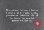 Standbild Native American Indian Kinder United States USA, 1933, aus Sekunde 49 historischem Filmmaterial Videoclip 65675075290