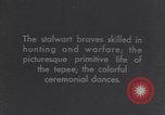 Standbild Native American Indian Kinder United States USA, 1933, aus Sekunde 58 historischem Filmmaterial Videoclip 65675075290
