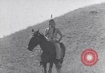 Standbild Native American Indian Kinder United States USA, 1933, aus Sekunde 61 historischem Filmmaterial Videoclip 65675075290