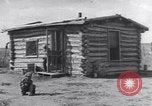 Standbild American-Indian Kinder United States USA, 1933, aus Sekunde 8 historischem Filmmaterial Videoclip 65675075292