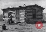 Standbild American-Indian Kinder United States USA, 1933, aus Sekunde 20 historischem Filmmaterial Videoclip 65675075292