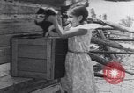 Standbild American-Indian Kinder United States USA, 1933, aus Sekunde 41 historischem Filmmaterial Videoclip 65675075292