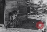 Standbild American-Indian Kinder United States USA, 1933, aus Sekunde 59 historischem Filmmaterial Videoclip 65675075292