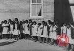 Immagine di Native American Indian educazione degli studenti United States USA, 1933, secondo 41 filmato di repertorio 65675075298