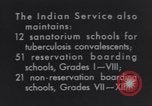 Immagine di Native American Indian educazione degli studenti United States USA, 1933, secondo 46 filmato di repertorio 65675075298