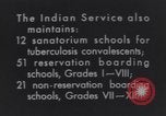 Immagine di Native American Indian educazione degli studenti United States USA, 1933, secondo 53 filmato di repertorio 65675075298