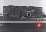 Immagine di Native American Indian boarding shcool studenti play sports Minnesota United States USA, 1933, secondo 18 filmato di repertorio 65675075299