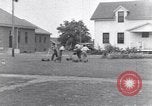 Immagine di Native American Indian boarding shcool studenti play sports Minnesota United States USA, 1933, secondo 37 filmato di repertorio 65675075299
