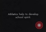 Immagine di Native American Indian boarding shcool studenti play sports Minnesota United States USA, 1933, secondo 44 filmato di repertorio 65675075299