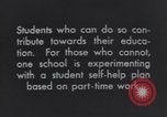 Standbild Native Amerikanische Studenten in Arbeit Schulprogramm United States USA, 1933, aus Sekunde 4 historischem Filmmaterial Videoclip 65675075301