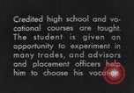 Standbild Native Amerikanische Studenten in Arbeit Schulprogramm United States USA, 1933, aus Sekunde 28 historischem Filmmaterial Videoclip 65675075301
