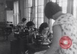Standbild Native American Indian Studenten lernen Berufungen United States USA, 1933, aus Sekunde 58 historischem Filmmaterial Videoclip 65675075302