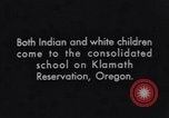 Standbild Ausbildung der Indianer Studenten Oregon United States USA, 1933, aus Sekunde 5 historischem Filmmaterial Videoclip 65675075303
