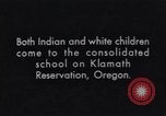 Standbild Ausbildung der Indianer Studenten Oregon United States USA, 1933, aus Sekunde 6 historischem Filmmaterial Videoclip 65675075303