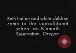 Standbild Ausbildung der Indianer Studenten Oregon United States USA, 1933, aus Sekunde 8 historischem Filmmaterial Videoclip 65675075303