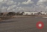Standbild UH-1D Iroquois Hubschrauber Vietnam, 1966, aus Sekunde 31 historischem Filmmaterial Videoclip 65675075308