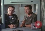 Standbild USA nicht beauftragte Officer Vietnam, 1966, aus Sekunde 16 historischem Filmmaterial Videoclip 65675075309