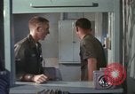 Standbild USA nicht beauftragte Officer Vietnam, 1966, aus Sekunde 19 historischem Filmmaterial Videoclip 65675075309