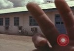 Standbild USA nicht beauftragte Officer Vietnam, 1966, aus Sekunde 58 historischem Filmmaterial Videoclip 65675075309