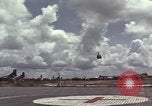 Standbild USA Soldaten Vietnam, 1966, aus Sekunde 28 historischem Filmmaterial Videoclip 65675075310