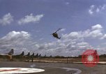 Standbild USA Soldaten Vietnam, 1966, aus Sekunde 12 historischem Filmmaterial Videoclip 65675075311