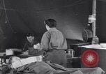 Standbild Evakuierung Krankenhaus europäische Theater, 1945, aus Sekunde 42 historischem Filmmaterial Videoclip 65675075313