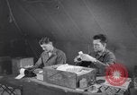 Standbild Evakuierung Krankenhaus europäische Theater, 1945, aus Sekunde 46 historischem Filmmaterial Videoclip 65675075313