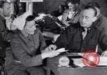Standbild Evakuierung Krankenhaus europäische Theater, 1945, aus Sekunde 53 historischem Filmmaterial Videoclip 65675075313