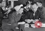 Standbild Evakuierung Krankenhaus europäische Theater, 1945, aus Sekunde 56 historischem Filmmaterial Videoclip 65675075313