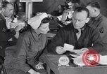 Standbild Evakuierung Krankenhaus europäische Theater, 1945, aus Sekunde 61 historischem Filmmaterial Videoclip 65675075313