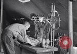 Standbild Evakuierung Krankenhaus europäische Theater, 1945, aus Sekunde 12 historischem Filmmaterial Videoclip 65675075314