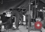 Standbild Evakuierung Krankenhaus europäische Theater, 1945, aus Sekunde 17 historischem Filmmaterial Videoclip 65675075314