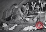 Standbild Evakuierung Krankenhaus europäische Theater, 1945, aus Sekunde 30 historischem Filmmaterial Videoclip 65675075314