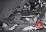 Standbild Evakuierung Krankenhaus europäische Theater, 1945, aus Sekunde 38 historischem Filmmaterial Videoclip 65675075314