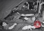 Standbild Evakuierung Krankenhaus europäische Theater, 1945, aus Sekunde 40 historischem Filmmaterial Videoclip 65675075314