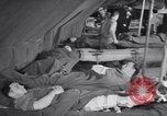 Standbild Evakuierung Krankenhaus europäische Theater, 1945, aus Sekunde 45 historischem Filmmaterial Videoclip 65675075314