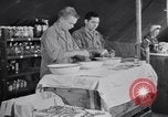 Standbild Evakuierung Krankenhaus europäische Theater, 1945, aus Sekunde 50 historischem Filmmaterial Videoclip 65675075314