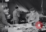 Standbild Evakuierung Krankenhaus europäische Theater, 1945, aus Sekunde 59 historischem Filmmaterial Videoclip 65675075314