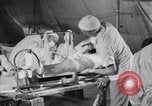 Standbild Evakuierung Krankenhaus europäische Theater, 1945, aus Sekunde 1 historischem Filmmaterial Videoclip 65675075315