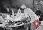 Standbild Evakuierung Krankenhaus europäische Theater, 1945, aus Sekunde 8 historischem Filmmaterial Videoclip 65675075315