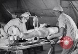 Standbild Evakuierung Krankenhaus europäische Theater, 1945, aus Sekunde 15 historischem Filmmaterial Videoclip 65675075315