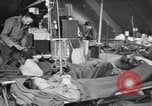 Standbild Evakuierung Krankenhaus europäische Theater, 1945, aus Sekunde 19 historischem Filmmaterial Videoclip 65675075315