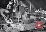 Standbild Evakuierung Krankenhaus europäische Theater, 1945, aus Sekunde 24 historischem Filmmaterial Videoclip 65675075315