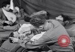 Standbild Evakuierung Krankenhaus europäische Theater, 1945, aus Sekunde 27 historischem Filmmaterial Videoclip 65675075315