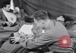 Standbild Evakuierung Krankenhaus europäische Theater, 1945, aus Sekunde 32 historischem Filmmaterial Videoclip 65675075315