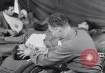 Standbild Evakuierung Krankenhaus europäische Theater, 1945, aus Sekunde 36 historischem Filmmaterial Videoclip 65675075315